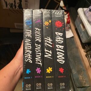 The Naturas book set